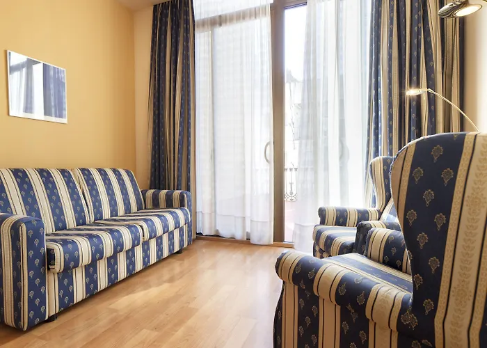 Atlantis By Atbcn Hotel 3*