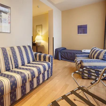 מלון Atlantis By Atbcn 3*