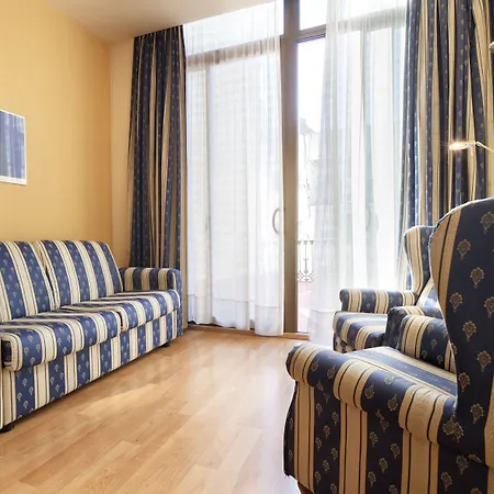 Atlantis By Atbcn מלון 3*