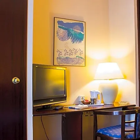 Atlantis By Atbcn Hotel 3*