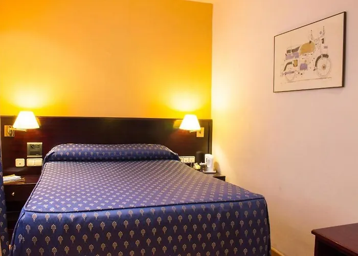 Atlantis By Atbcn فندق 3*