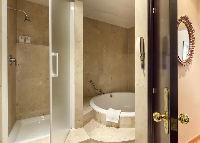 Atlantis By Atbcn فندق 3*