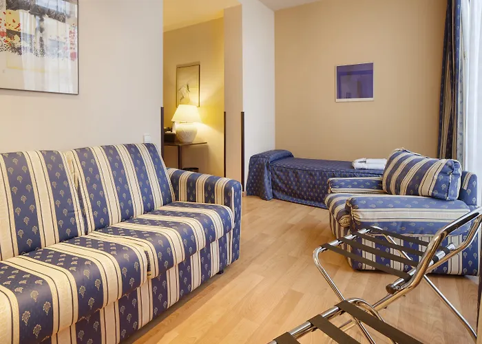 فندق Atlantis By Atbcn 3*