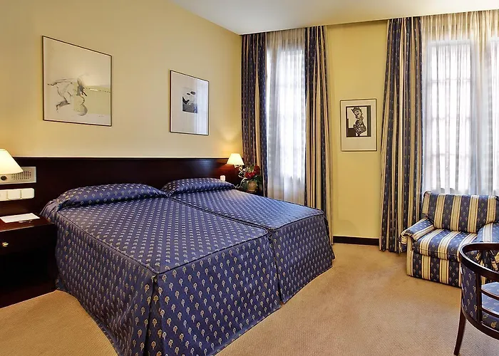 Atlantis By Atbcn Hotel 3*